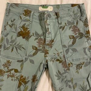 Anthropologie Floral Green Cargo Pants - like new!